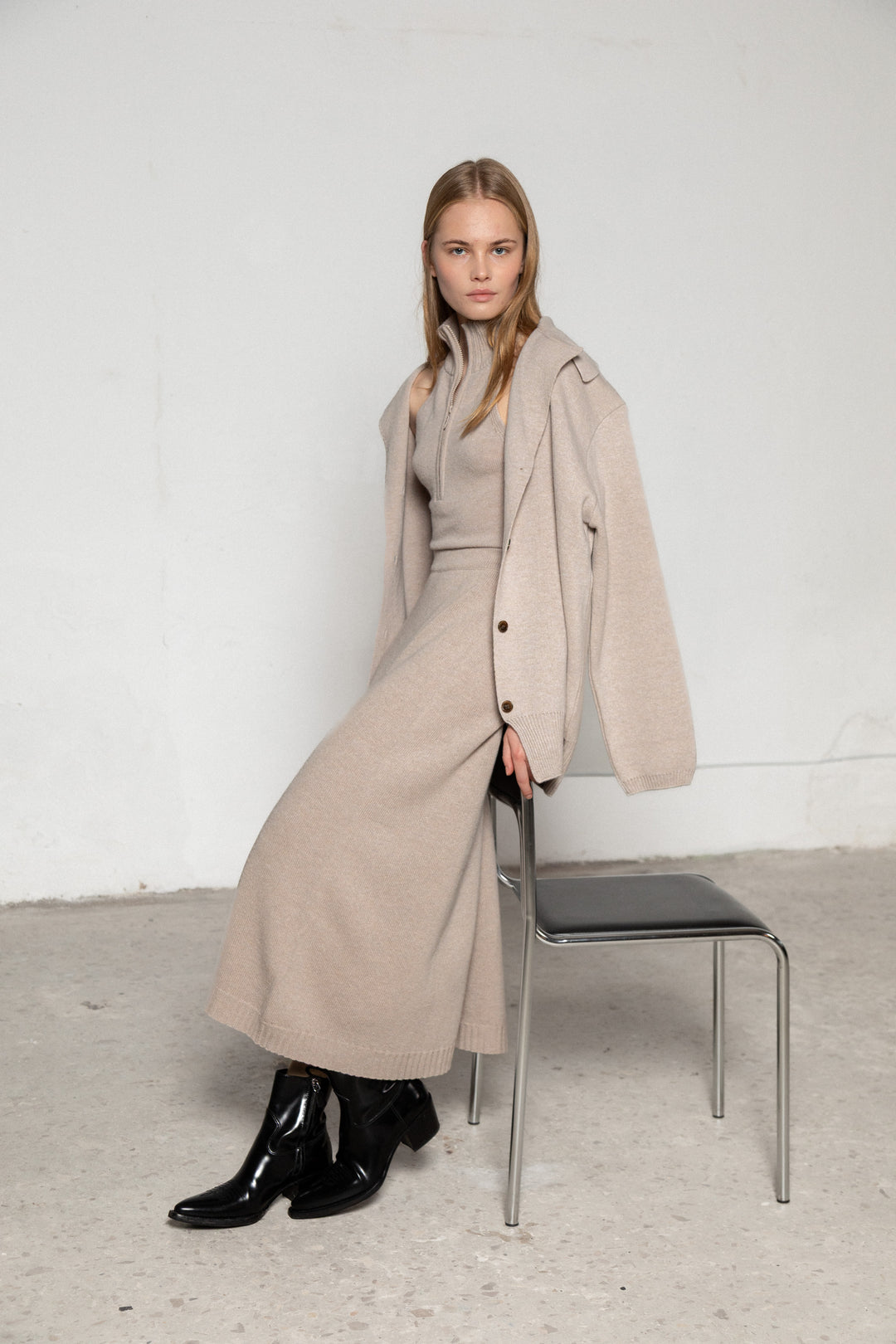 POWDER CASHMERE-MERINO WOOL CROP TOP