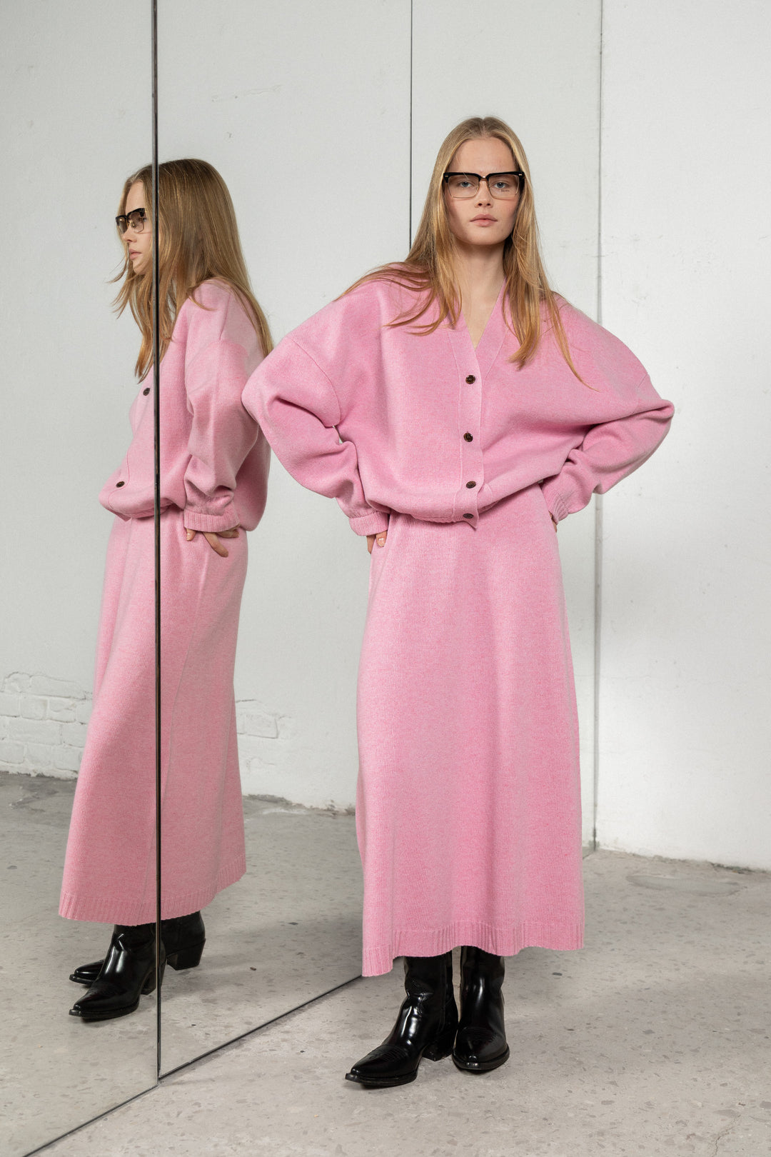 SOFT PINK CASHMERE-MERINO WOOL MAXI SKIRT