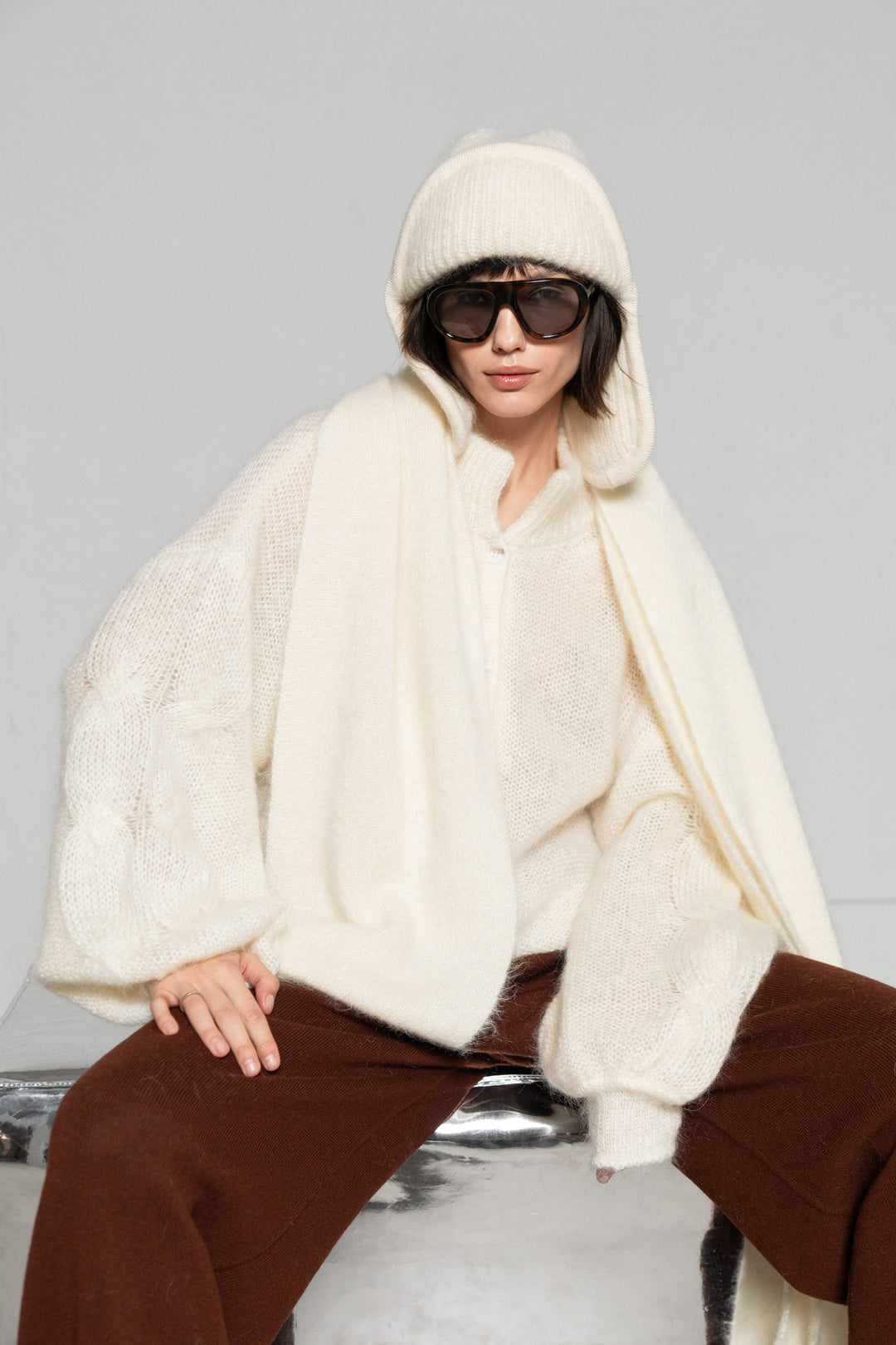 PĒRĻU MOHĒRAS UN ZĪDA LAKLE 