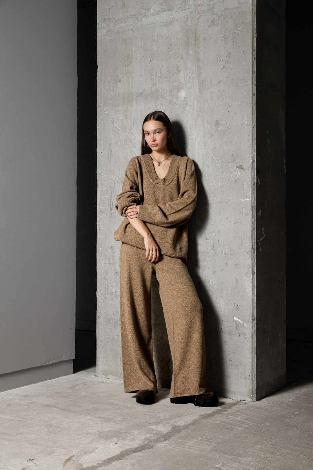 OAT MELANGE CASHMERE-MERINO WOOL U-NECK SWEATER
