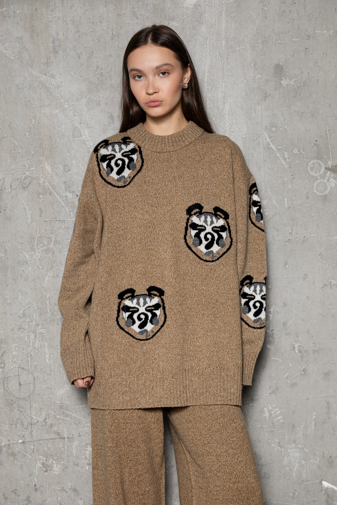OAT MELANGE BEAR SWEATER
