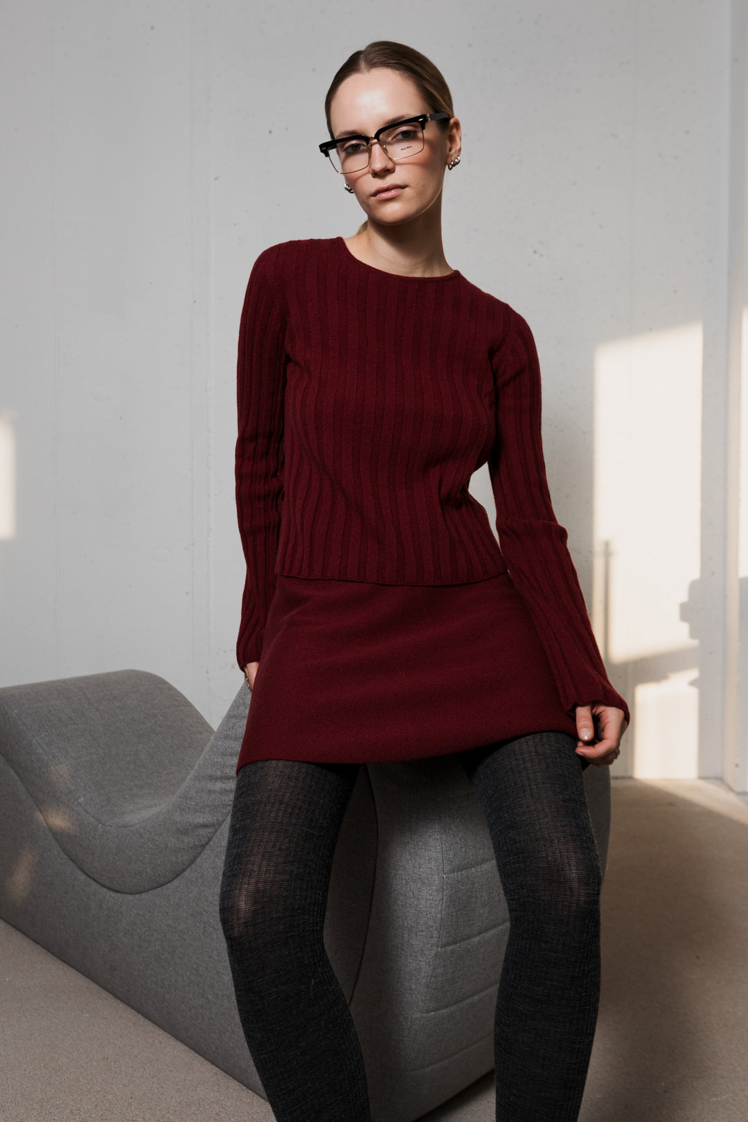 BURGUNDY LAMBSWOOL RIB-KNIT TOP