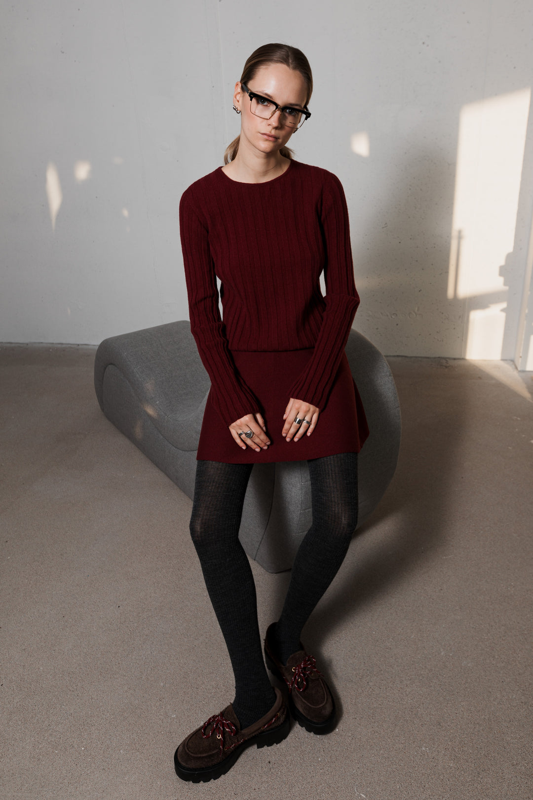 BURGUNDY LAMBSWOOL RIB-KNIT TOP