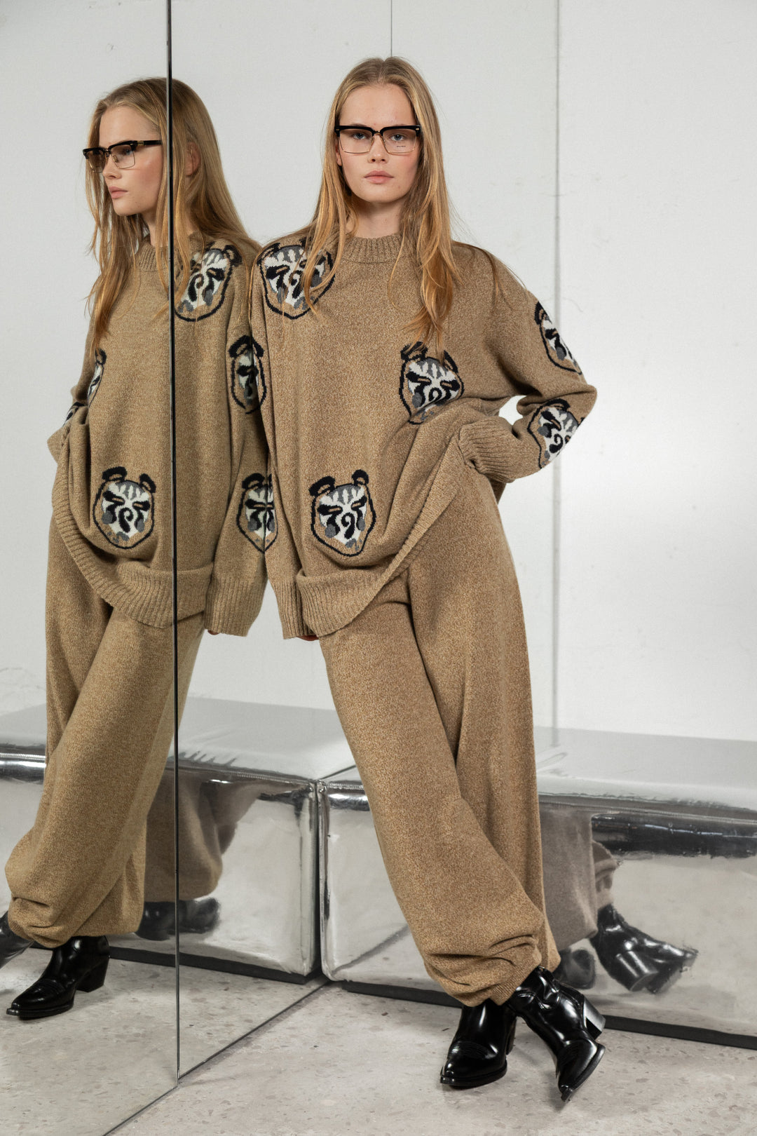 OAT MELANGE CASHMERE-MERINO WOOL BALLOON TROUSERS