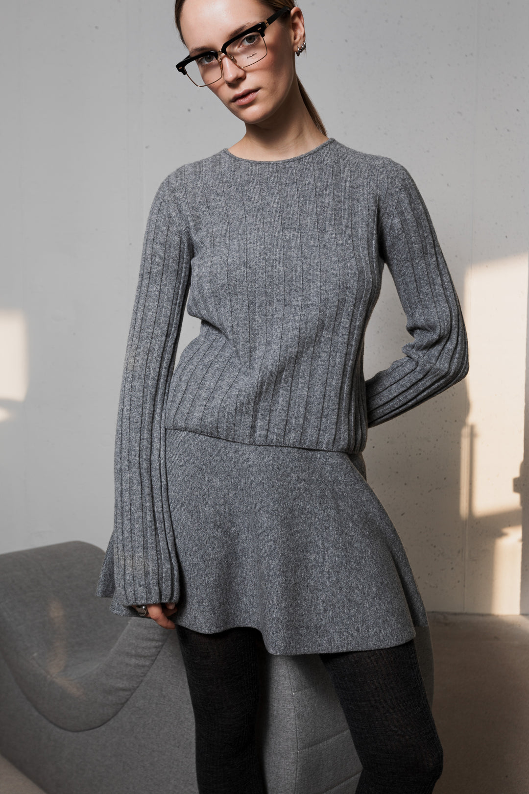 LIGHT GREY LAMBSWOOL RIB-KNIT TOP