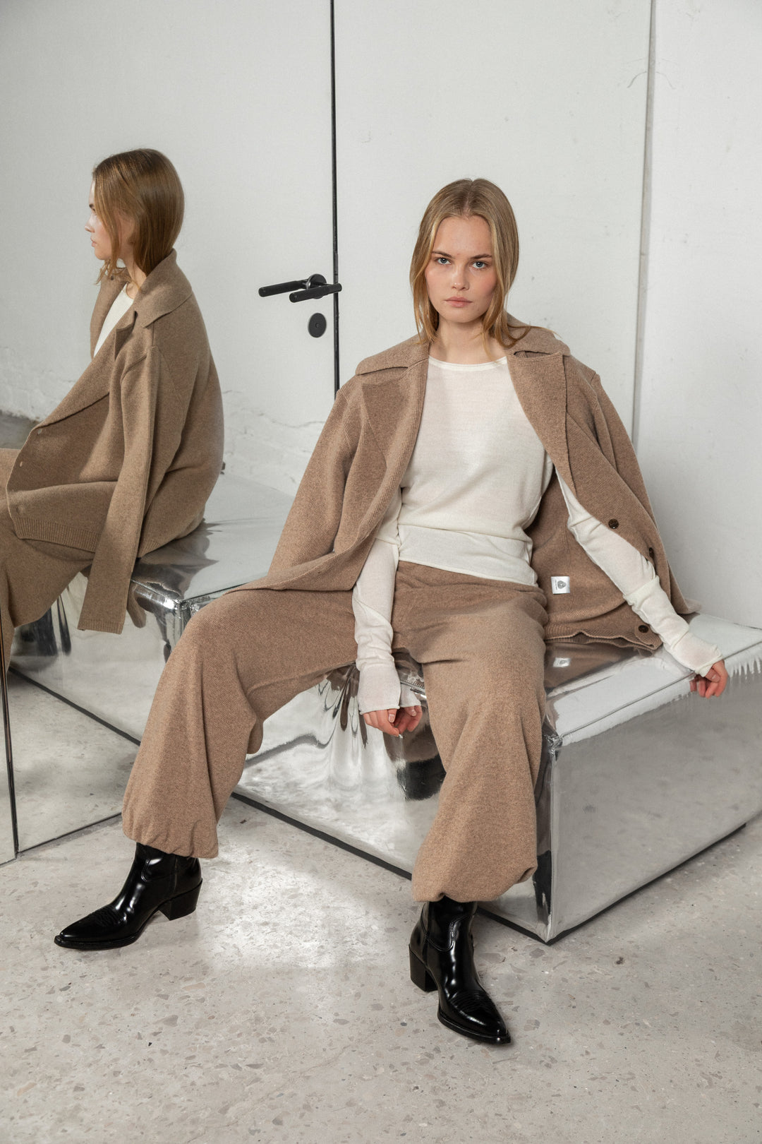 SAND LAMBSWOOL JACKET CARDIGAN