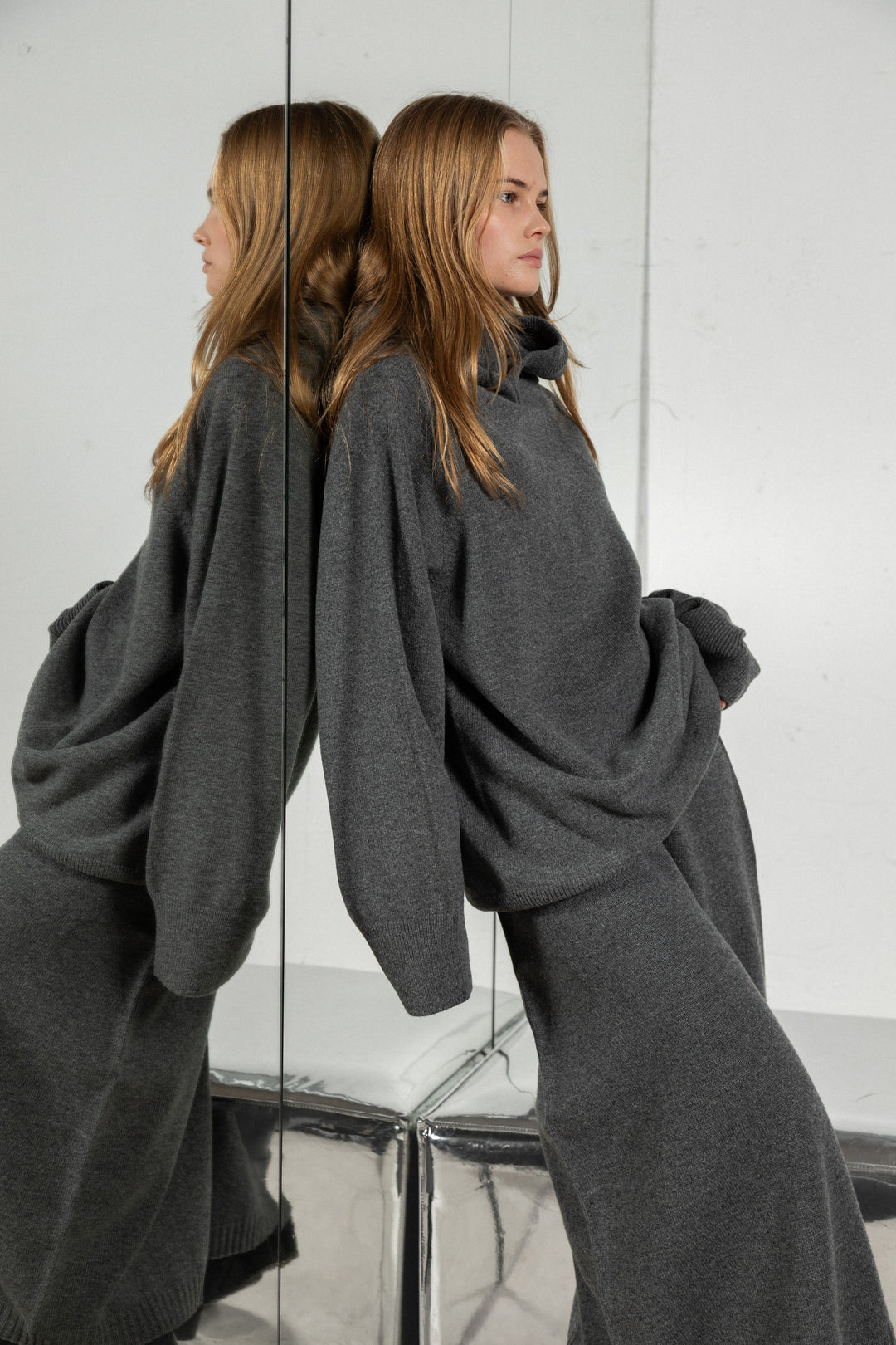 DARK GREY LAMBSWOOL MAXI SKIRT