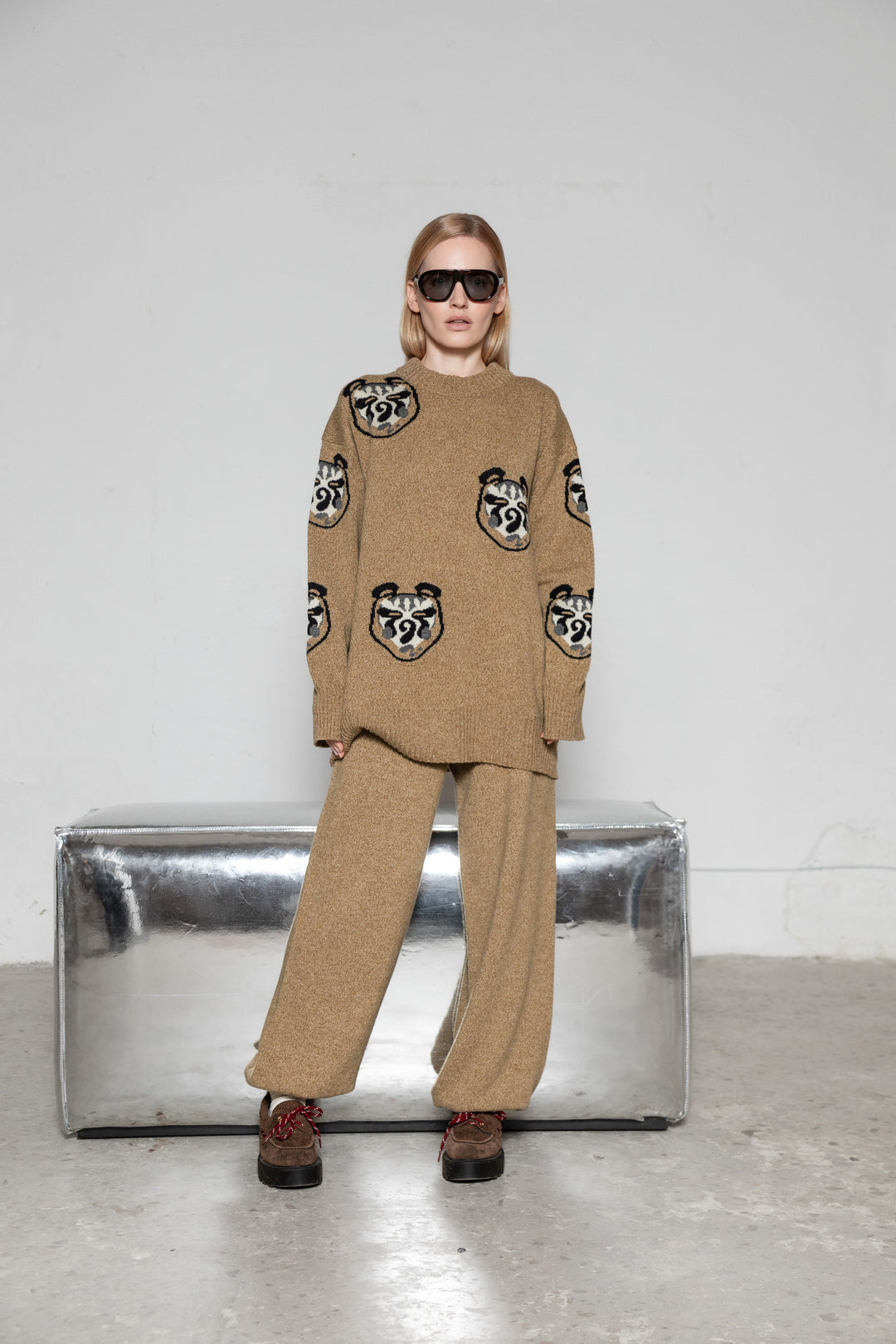 OAT MELANGE CASHMERE-MERINO WOOL BEAR SWEATER