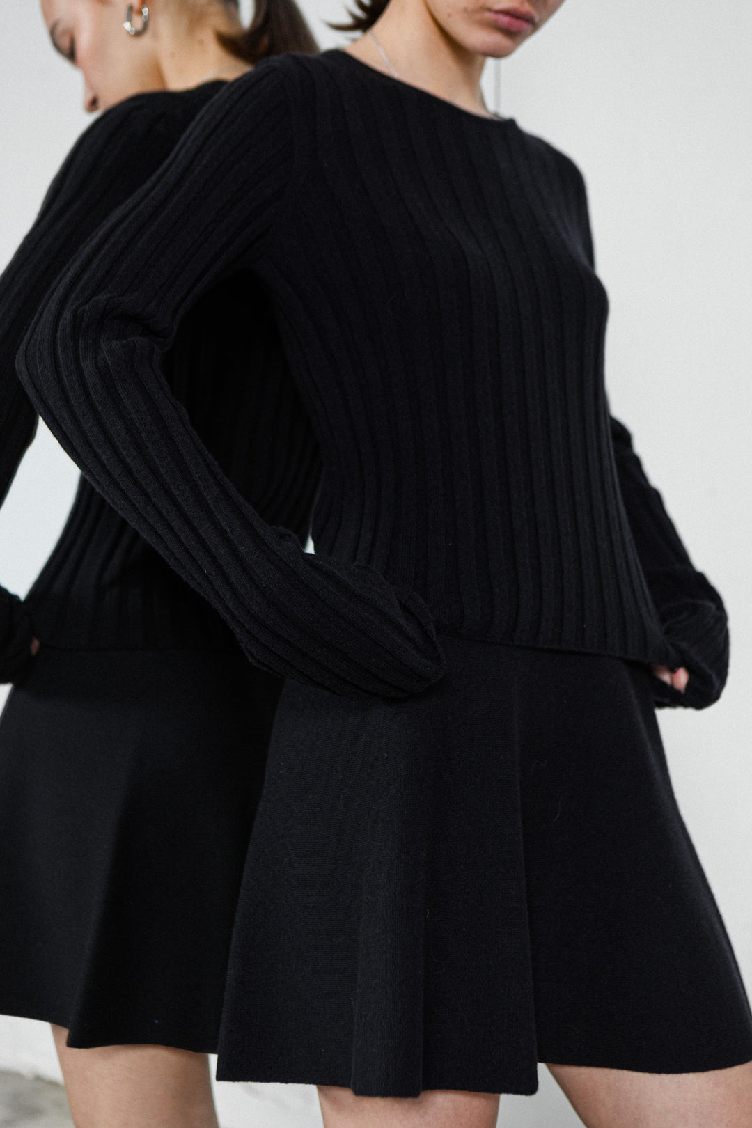 BLACK LAMBSWOOL RIB-KNIT TOP