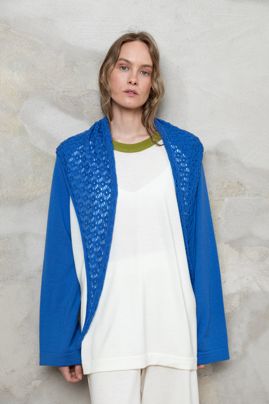 ELECTRIC BLUE EXTRA FINE MERINO WOOL LACE SCARF