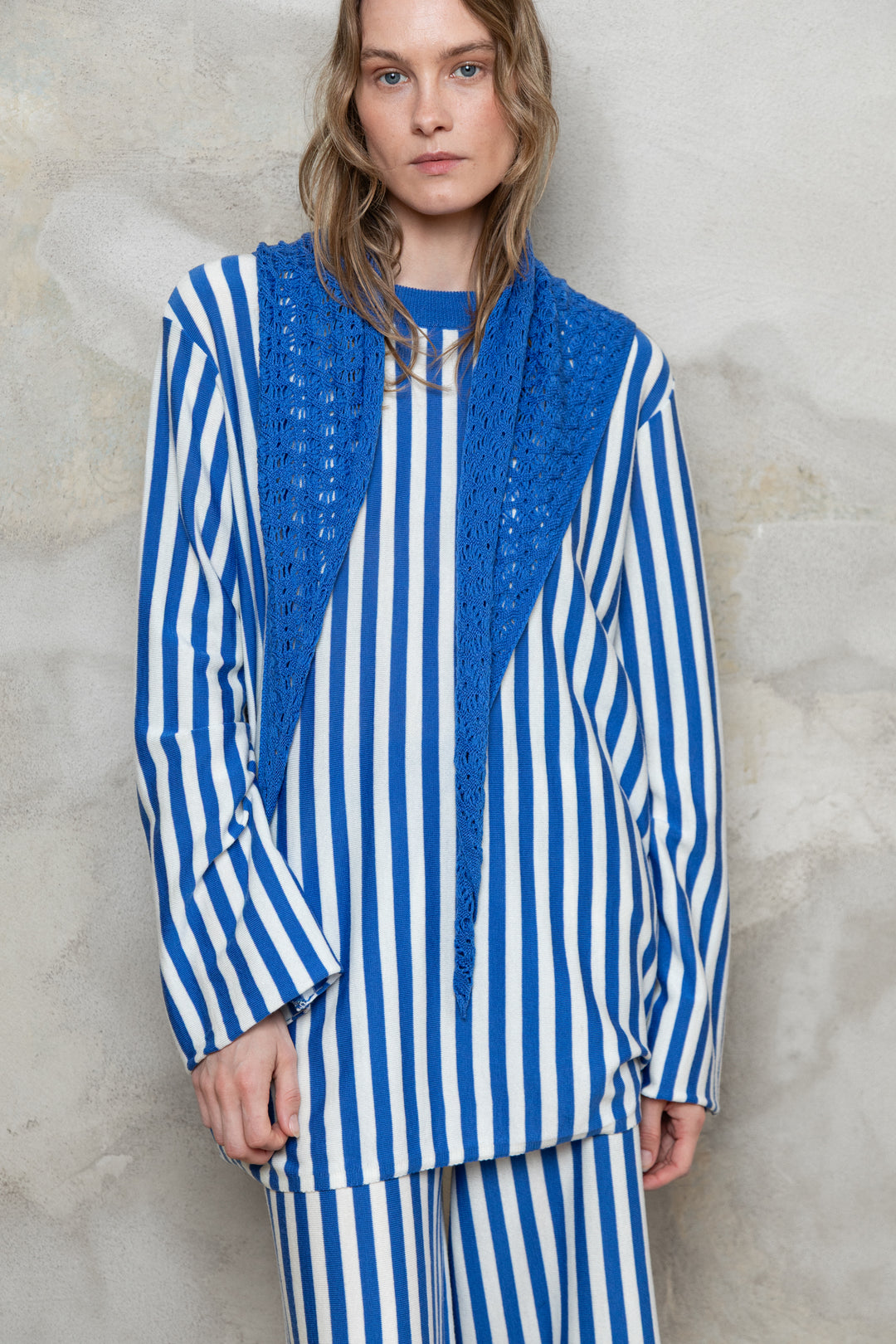 PEARL/ELECTRIC BLUE VERTICAL STRIPE EXTRA FINE MERINO WOOL SHIRT