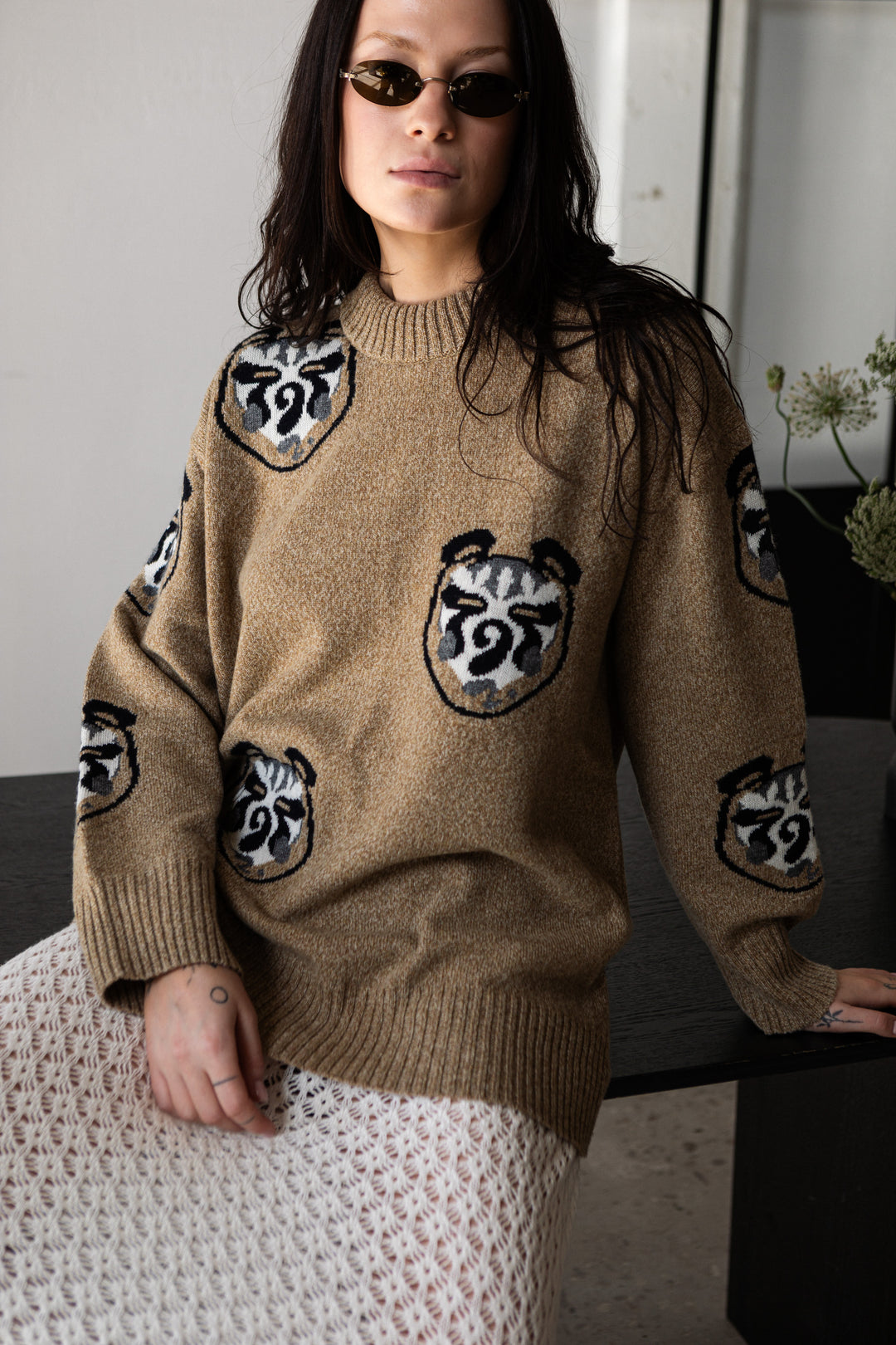 OAT MELANGE BEAR SWEATER