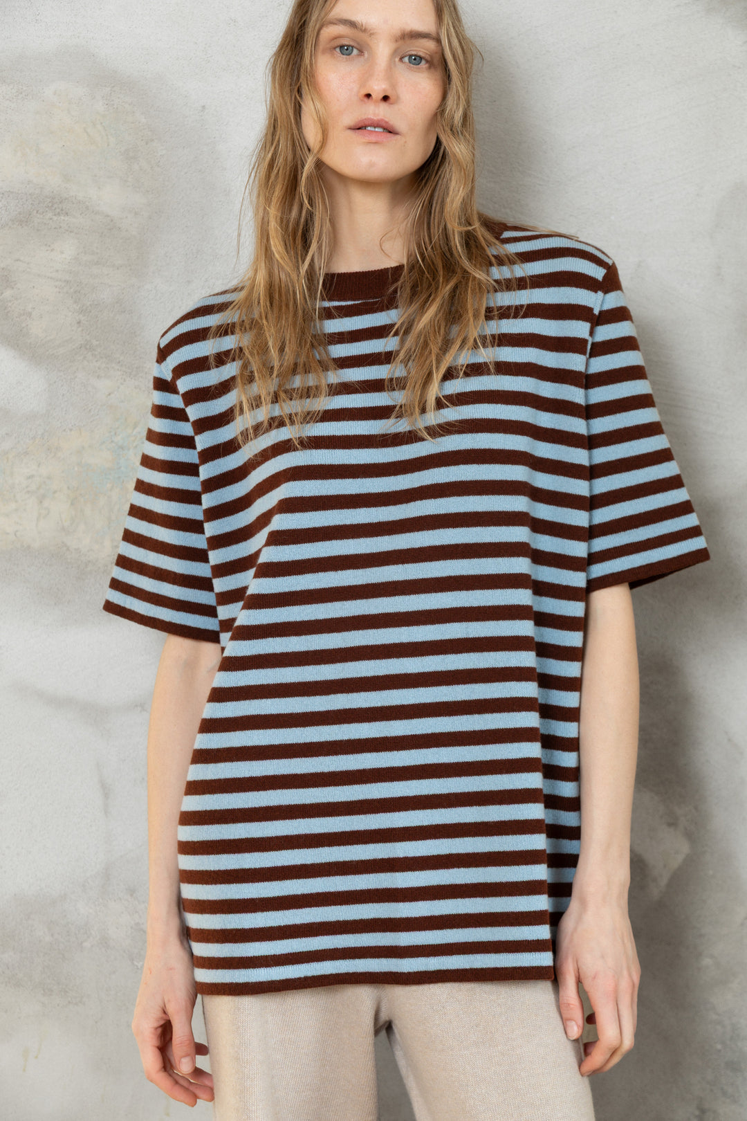 CHOCOLATE/CLOUD BLUE LAMBSWOOL T-SHIRT