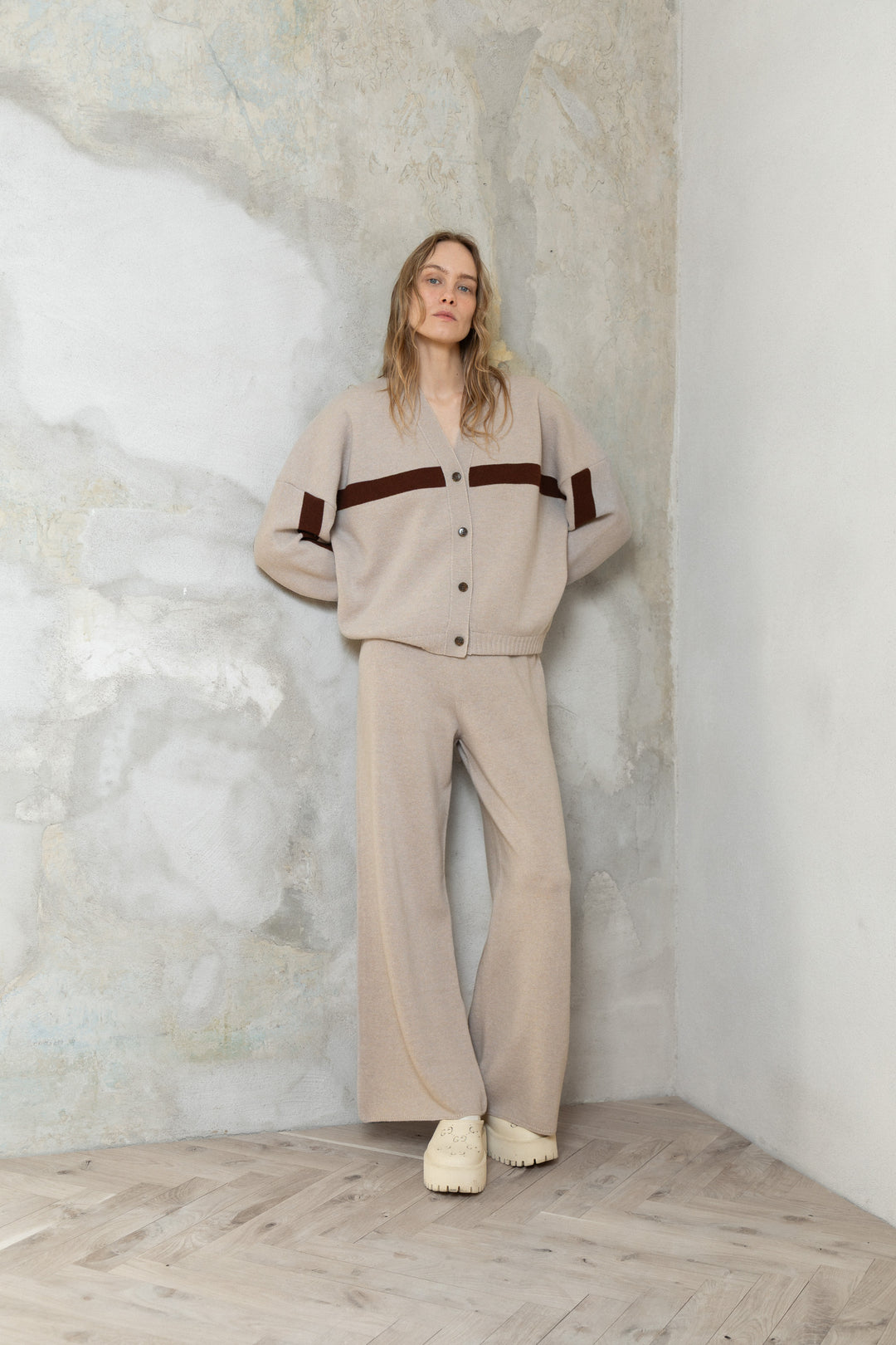 POWDER/CHOCOLATE CASHMERE-MERINO WOOL BOMBER JACKET