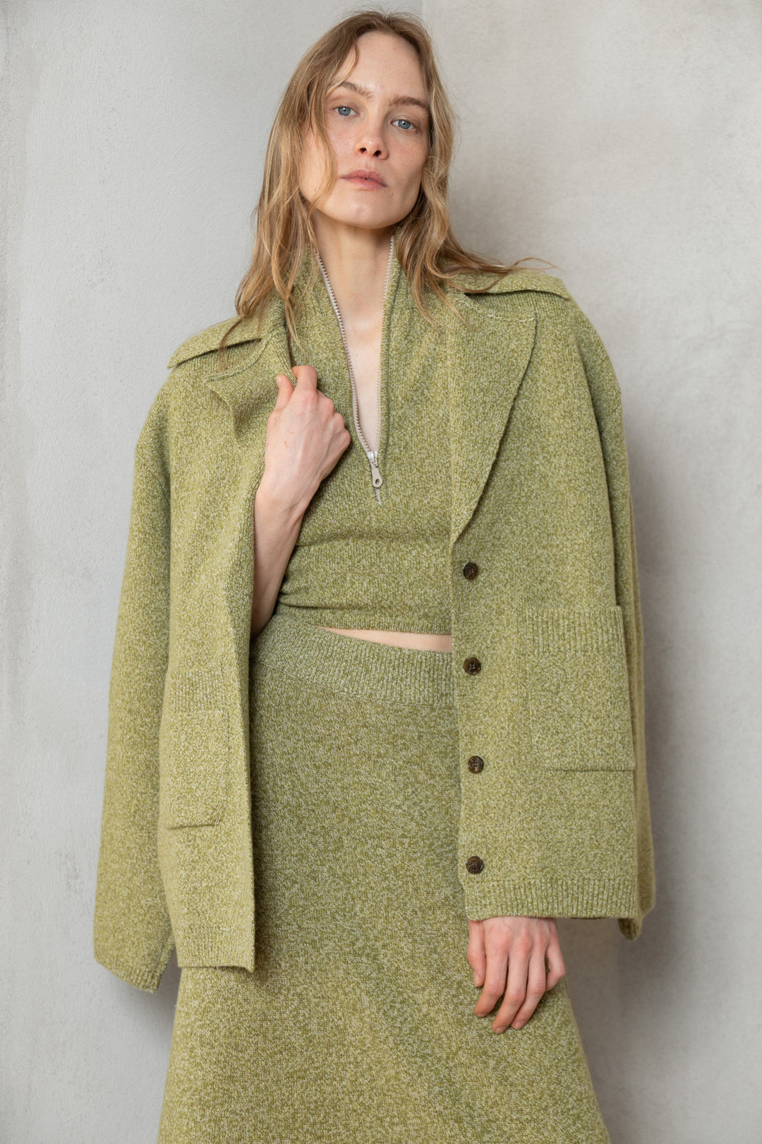 MOSS GREEN MELANGE CASHMERE-MERINO WOOL CROP TOP