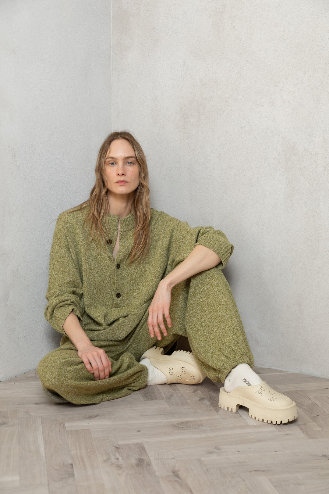 MOSS GREEN MELANGE CASHMERE-MERINO WOOL BALLOON TROUSERS