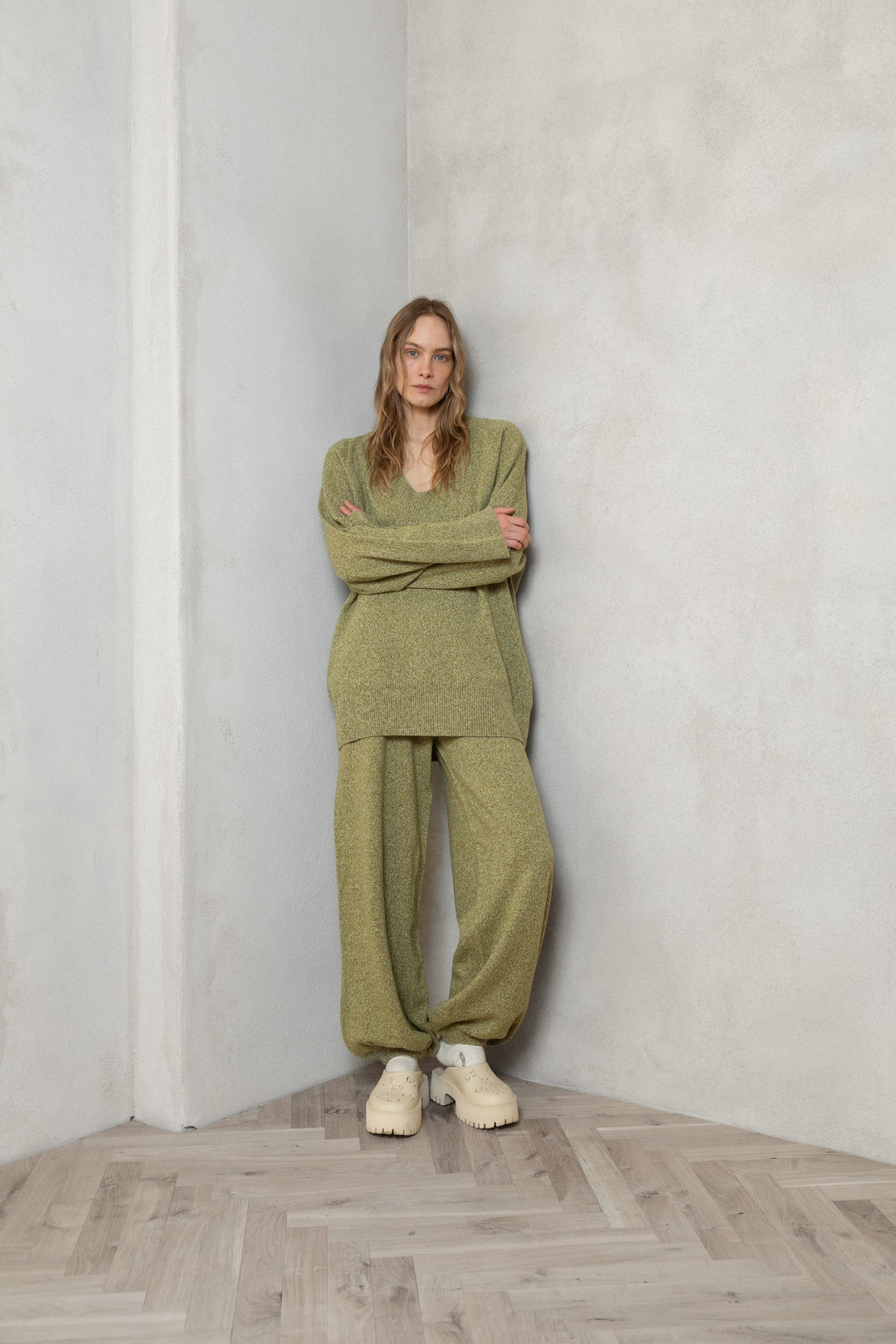 MOSS GREEN MELANGE CASHMERE-MERINO WOOL BALLOON TROUSERS