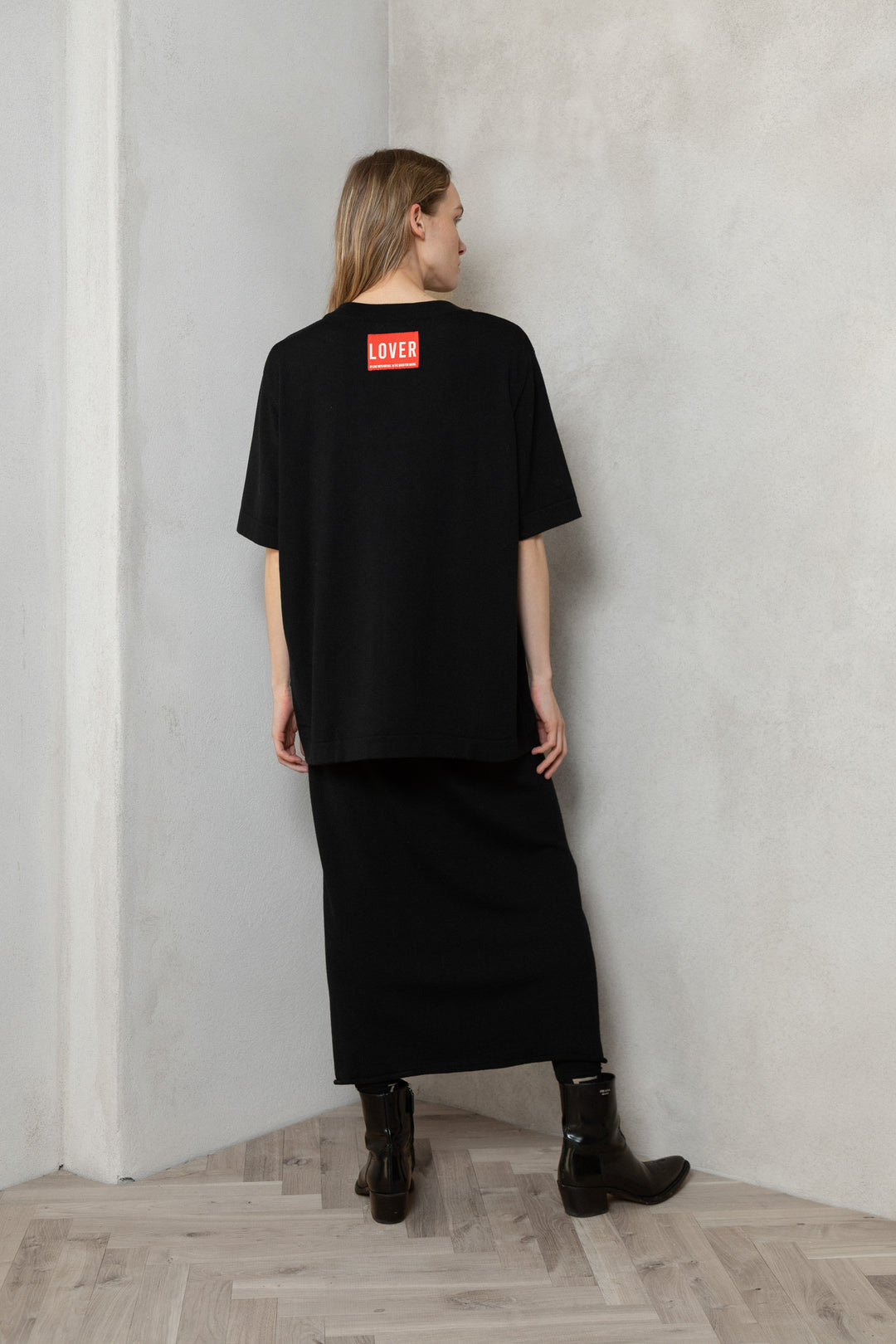BLACK EXTRA FINE MERINO WOOL T-SHIRT