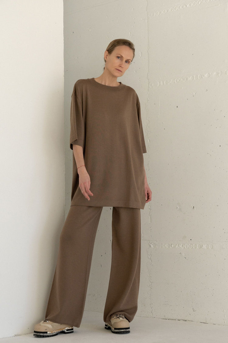 TRUFFLE EXTRA FINE MERINO WOOL T-SHIRT AND TROUSERS SET for lovers and trees ONE SIZE WITH LABEL 