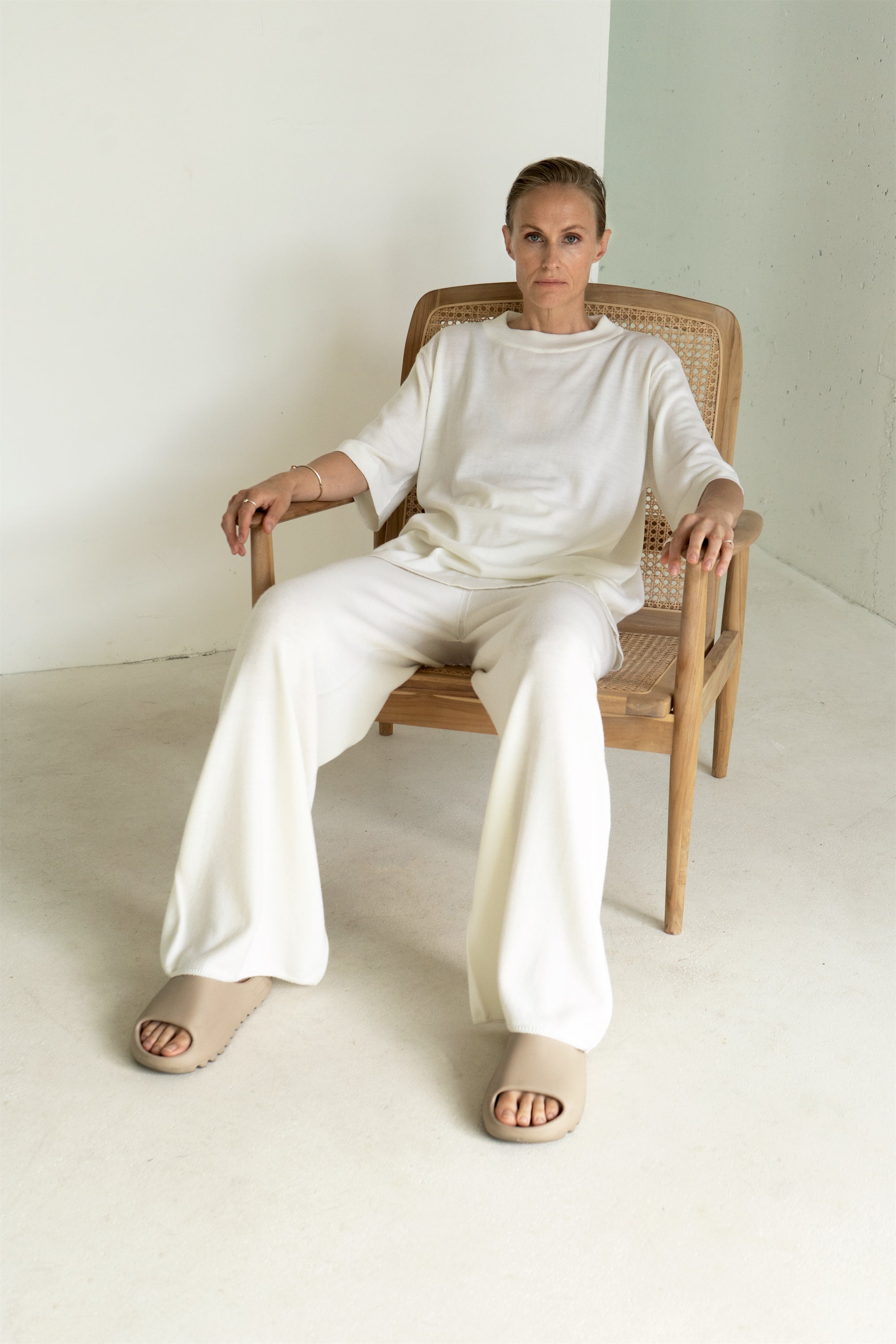 PEARL EXTRA FINE MERINO WOOL T-SHIRT AND TROUSERS SET for lovers and trees 